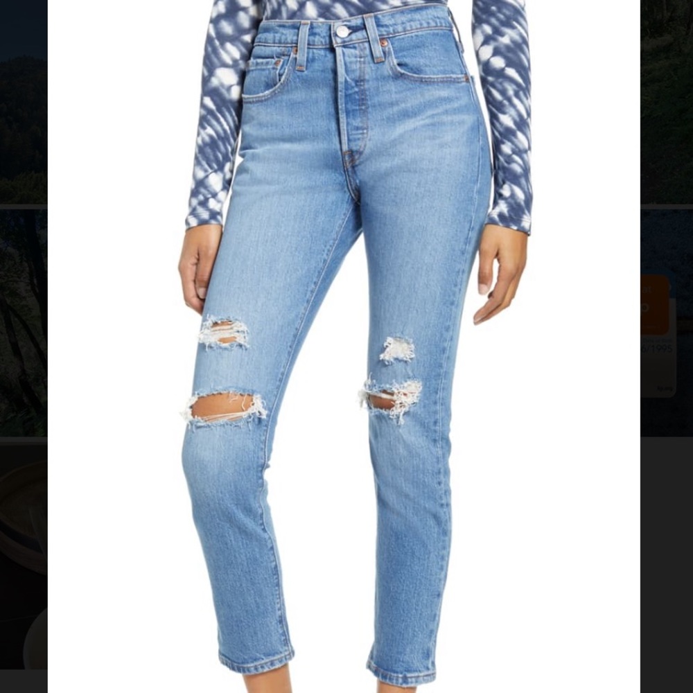 Levi’s 501 High Wasted Skinny Jeans (BRAND NEW)